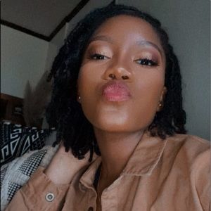 Meet your Posher, Gabrielle